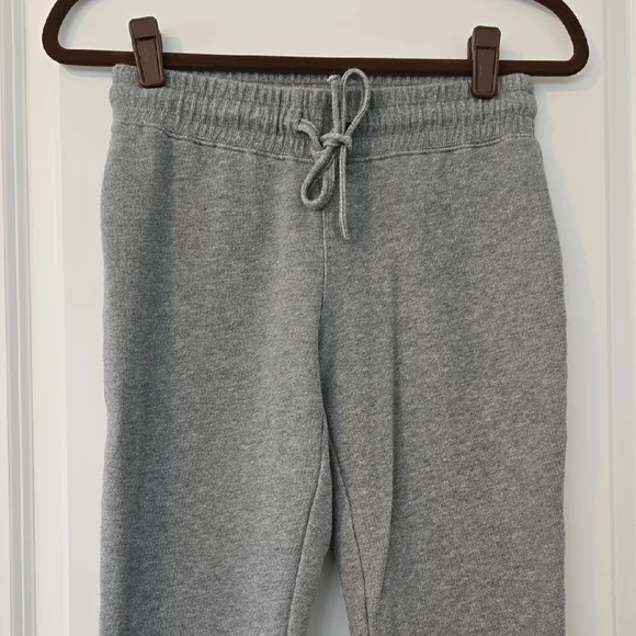 Express Women's Gray Sweatpants. Size XXS - Picture 2 of 15